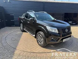 Black Used 2016 Nissan Navara Tekna Pickup | £11,000 (Fair price)