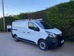 White Used 2018 Vauxhall Vivaro Van | £10,995 (Good price)