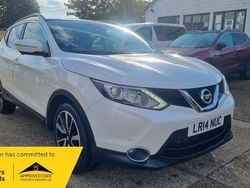 White Used 2014 Nissan Qashqai S SUV | £7,895 (Fair price)