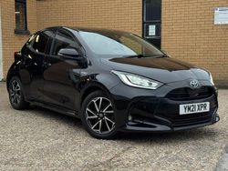 Black Used 2021 Toyota Yaris Hybrid Design Hatchback | £12,999 (Good price)