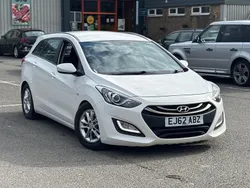 White Used 2012 Hyundai i30 Active Estate | £1,985 (Good price)