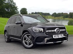 Mercedes GLB220