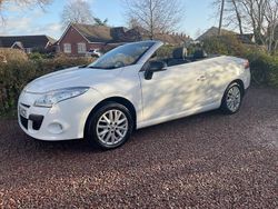 White Used 2013 Renault Mégane Cabriolet Dynamique Cabriolet | £3,490