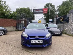 Blue Used 2014 Ford Focus Titanium Hatchback | £4,499 (Fair price)