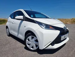 White Used 2015 Toyota Aygo X-pure Hatchback | £5,995 (Fair price)