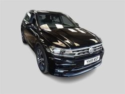 Black Used 2019 VW Tiguan R-line SUV | £15,950 (Good price)