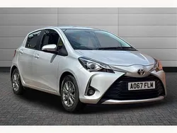 Silver Used 2017 Toyota Yaris Hatchback | £8,995 (Fair price)