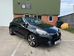 Black Used 2015 Renault Clio IV Dynamique Hatchback | £6,595 (Fair price)