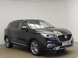 Black Used 2021 MG HS Exclusive SUV | £15,498 (Fair price)