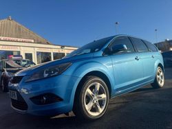 Blue Used 2010 Ford Focus Zetec Estate | £2,495 (Fair price)