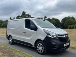 Grey Used 2015 Vauxhall Vivaro Van | £4,995 (Fair price)
