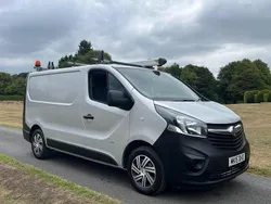 Grey Used 2015 Vauxhall Vivaro Van | £4,995 (Fair price)