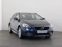 Blue Used 2017 Volvo V40 CC Pro Estate | £11,998 (Fair price)