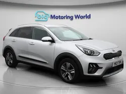 Silver Used 2021 Kia Niro 2 SUV | £15,800 (Good price)
