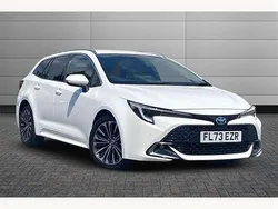White Used 2023 Toyota Corolla Design Estate | £22,850 (Fair price)