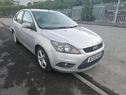 Silver Used 2008 Ford Focus Zetec Hatchback | £990 (Fair price)