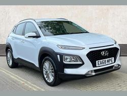 White Used 2018 Hyundai Kona SE SUV | £10,240 (Fair price)