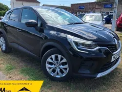 Black Used 2022 Renault Captur Iconic SUV | £13,995 (Fair price)