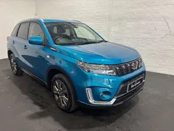 Turquoise Used 2024 Suzuki Vitara SZ-T SUV | £16,999 (Fair price)