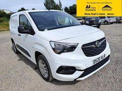 White Used 2020 Vauxhall Combo Sportive MPV | £5,988 (Super price)
