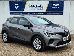 Oyster grey Used 2022 Renault Captur Iconic SUV | £13,995 (Fair price)