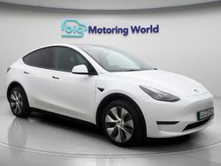 White Used 2022 Tesla Model Y Long Range AWD SUV | £24,000 (Fair price)