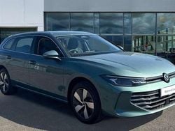 Mariposit green Used 2025 VW Passat Life Estate | £32,447