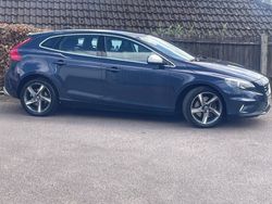 Blue Used 2014 Volvo V40 R-Design Estate | £6,995 (Fair price)