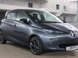 Grey Used 2018 Renault Zoe Version S Hatchback | £8,399 (A bit pricey)