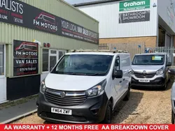 White Used 2015 Vauxhall Vivaro S Van | £6,900 (Fair price)