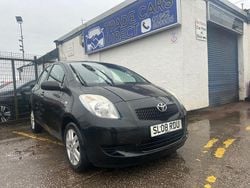 Black Used 2008 Toyota Yaris Hatchback | £2,499 (Fair price)