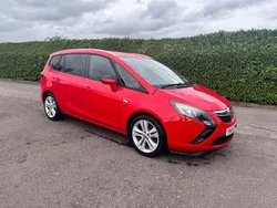 Red Used 2015 Vauxhall Zafira SRi MPV | £4,750 (Fair price)