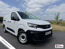 White Used 2023 Peugeot Partner Premium Van | £11,658 (Fair price)