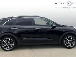 Black Used 2020 Kia Niro 3 SUV | £16,626 (Good price)