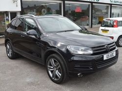 Black Used 2012 VW Touareg SE SUV | £9,995 (Fair price)