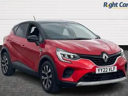 Red / black Used 2022 Renault Captur LIMITED SUV | £12,999 (Fair price)
