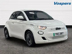 White Used 2022 Fiat 500e Icon Hatchback | £11,690 (Fair price)