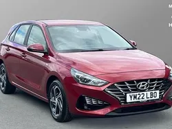 Red Used 2022 Hyundai i30 SE Hatchback | £13,029 (Fair price)