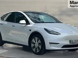 White Used 2022 Tesla Model Y Long Range SUV | £25,973 (Good price)
