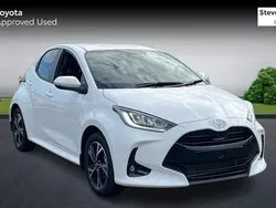 White New 2025 Toyota Yaris Hybrid Design Hatchback | £21,398 (Fair price)