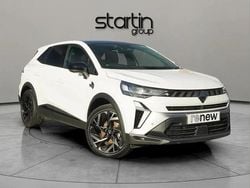 White Used 2024 Renault Symbioz Iconic Esprit Alpine SUV | £22,950 (Fair price)