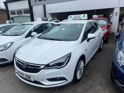 White Used 2017 Vauxhall Astra Elite Hatchback | £6,750 (Fair price)