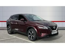 Red Used 2022 Nissan Qashqai N-Connecta SUV | £20,254 (Fair price)