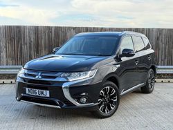 Black Used 2016 Mitsubishi Outlander P-HEV Estate | £7,990 (Fair price)