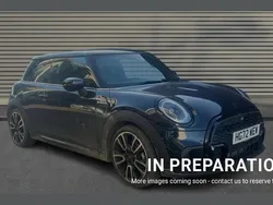 Blue/black Used 2023 Mini Cooper Hatch Hatchback | £20,606 (Fair price)