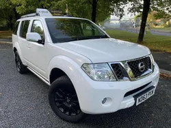 White Used 2013 Nissan Pathfinder Tekna SUV | £13,995