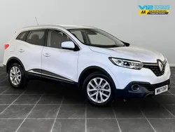 White Used 2017 Renault Kadjar Dynamique SUV | £8,795 (Fair price)