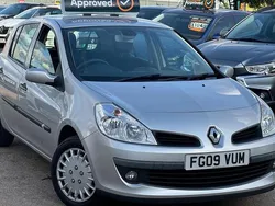 Silver Used 2009 Renault Clio II Expression Hatchback | £2,475 (Fair price)