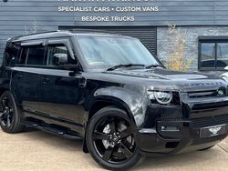 Used 2024 Land Rover Defender HSE Dynamic SUV | £70,500 (A bit pricey)