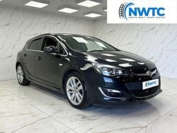 Black Used 2015 Vauxhall Astra SRi Hatchback | £2,595 (Good price)